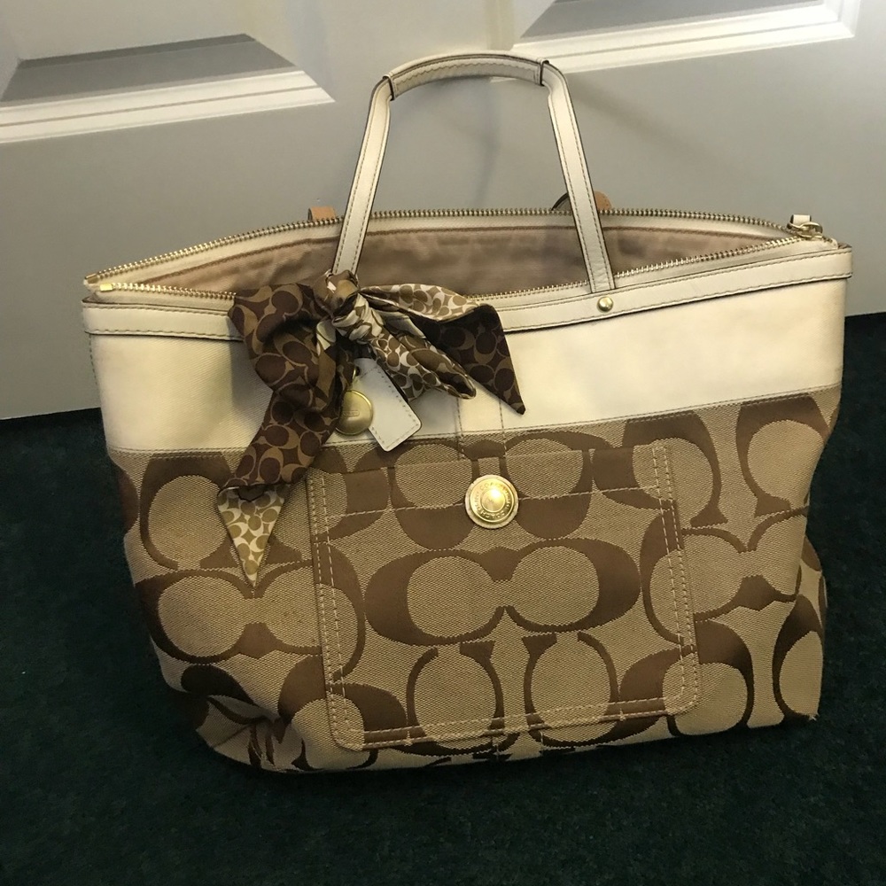 Coach Tote with bandeau